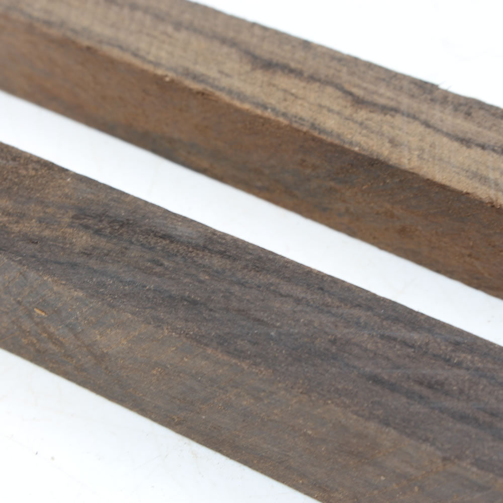 Chacate Preto Wood Grain