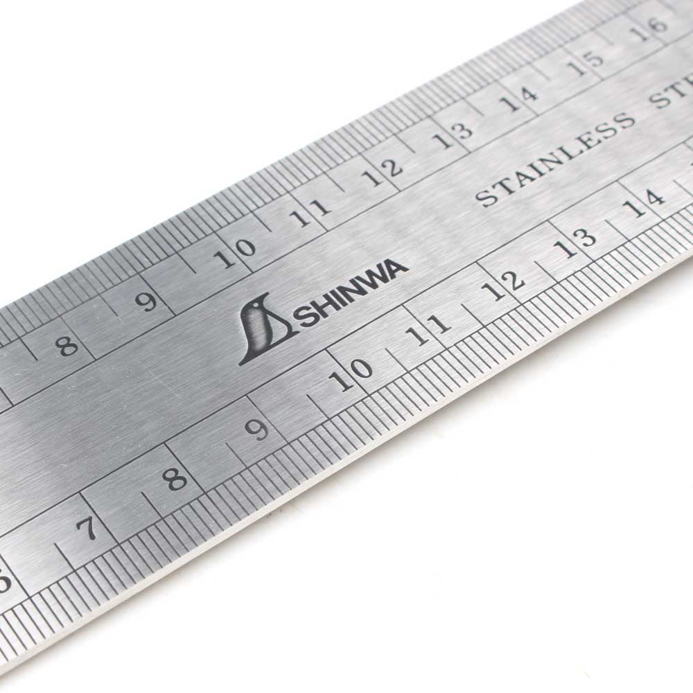 Shinwa Mitre Try Square close up view of measurements.