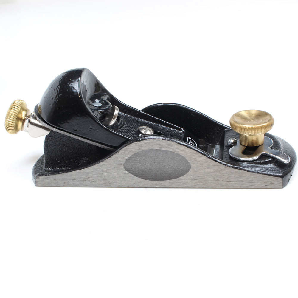 Stanley no. 9 1/2 Block Plane - side view of plane