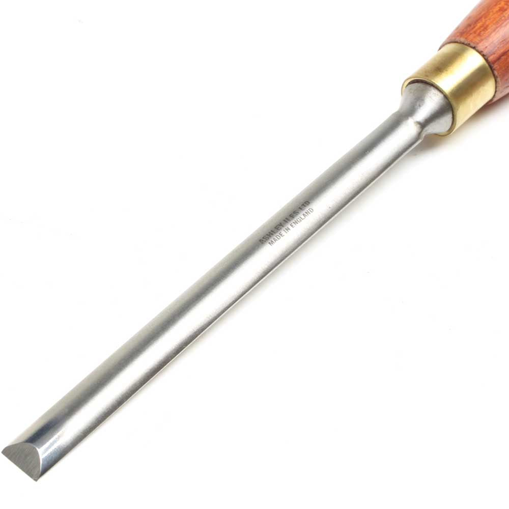 Close up view of the 10mm (3/8") blade.
