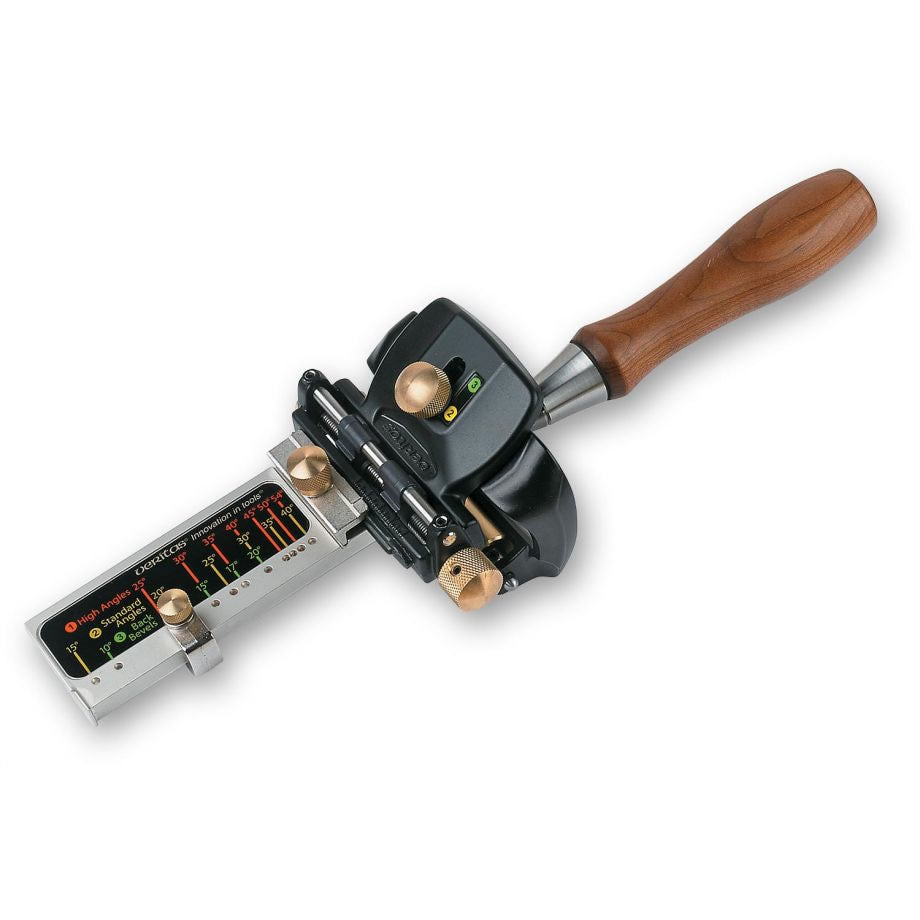 Chisel Clamped within the Veritas Narrow Blade Honing Guide