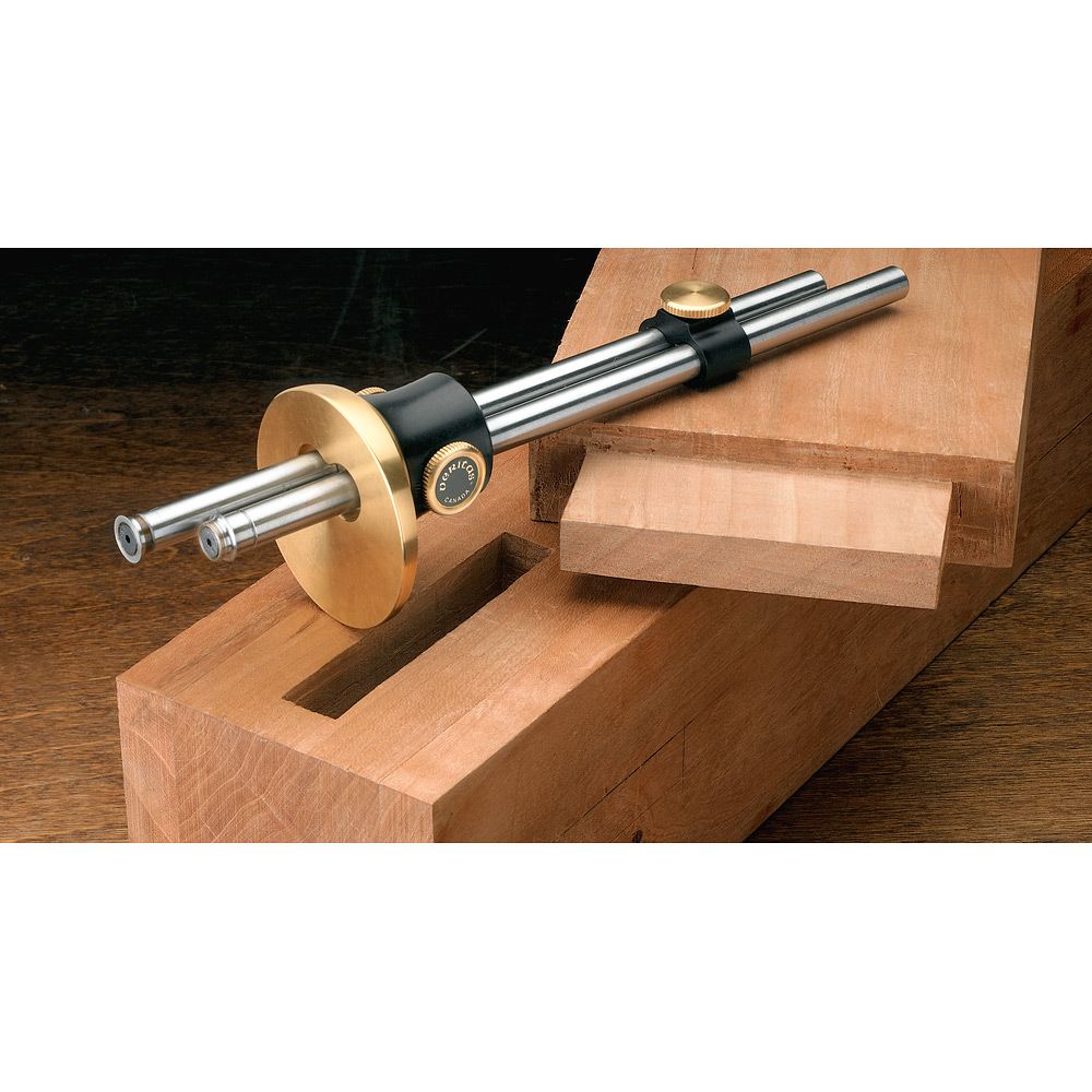 Split view of Veritas Shaft Clamp being used with the Veritas Dual Wheel Gauge