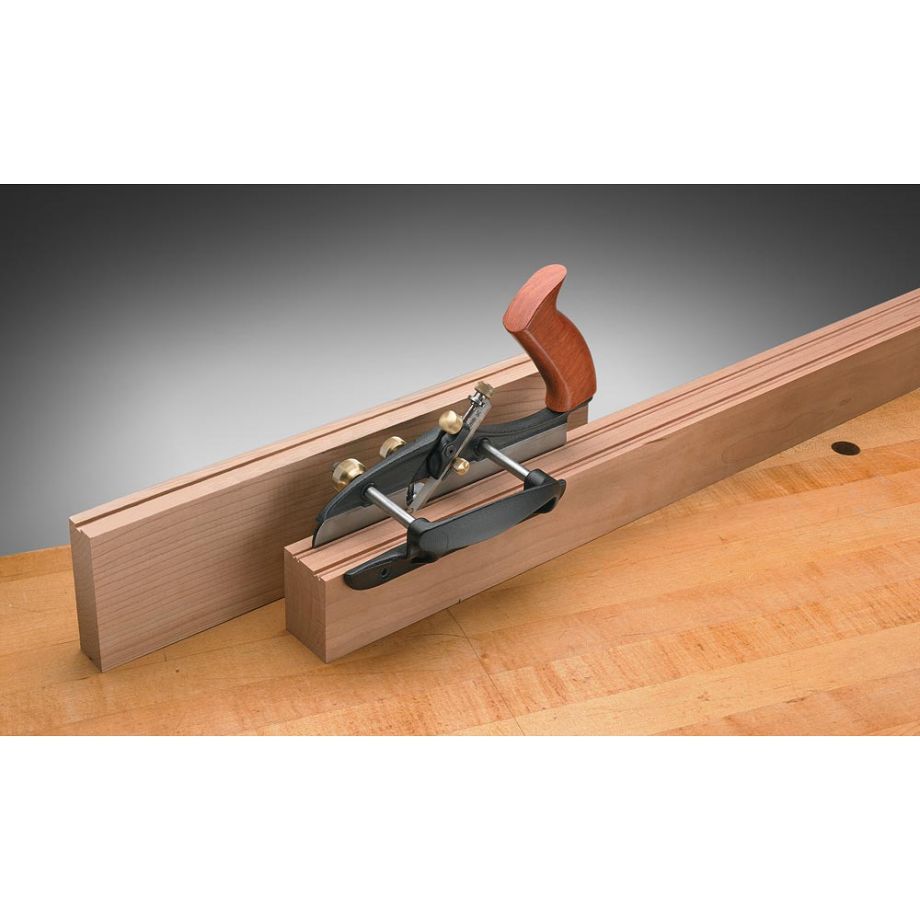 Bead being planed into piece of wood using the Veritas Small Plough Plane