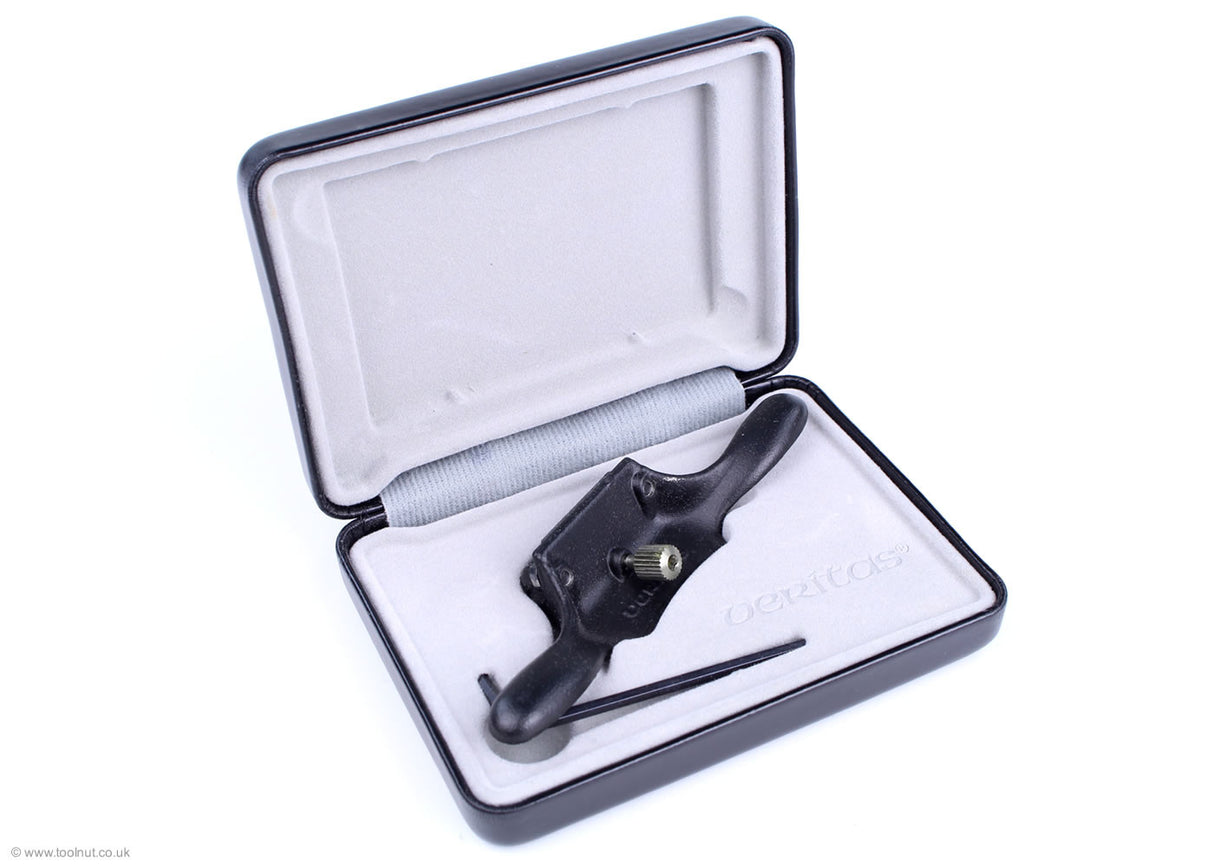 Veritas Miniature Cabinet Scraper within fitted case