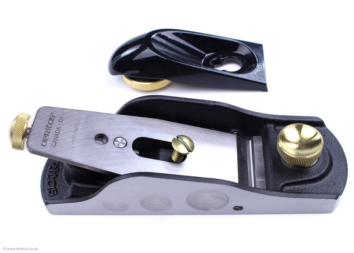 View of how the blade fits into the veritas block plane