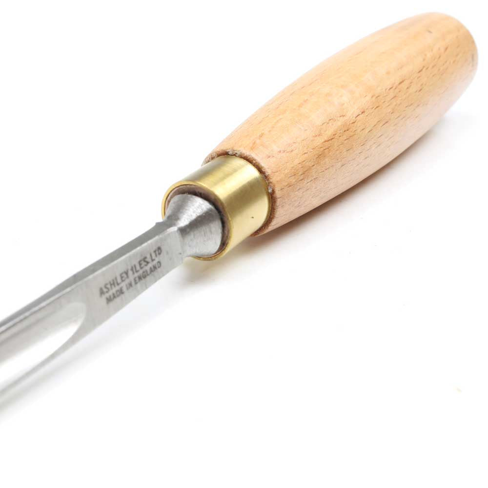 Ashley Iles Carving Gouge Close up view of blade and handle