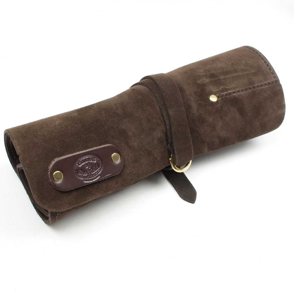 Chisels safe and secure in the Connel rolled up chisel roll.