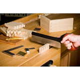 Woodworker Cutting Dovetails with the Veritas Fine-Tooth Dovetail Saw 