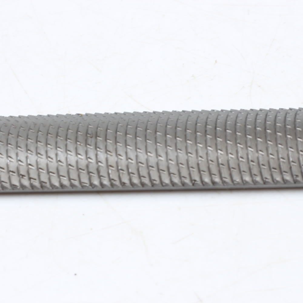 Close up of the Iwasaki Japanese Half Round Carvers File Blade