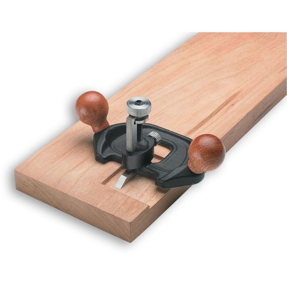 Veritas Miniature Router Plane being used on workpiece