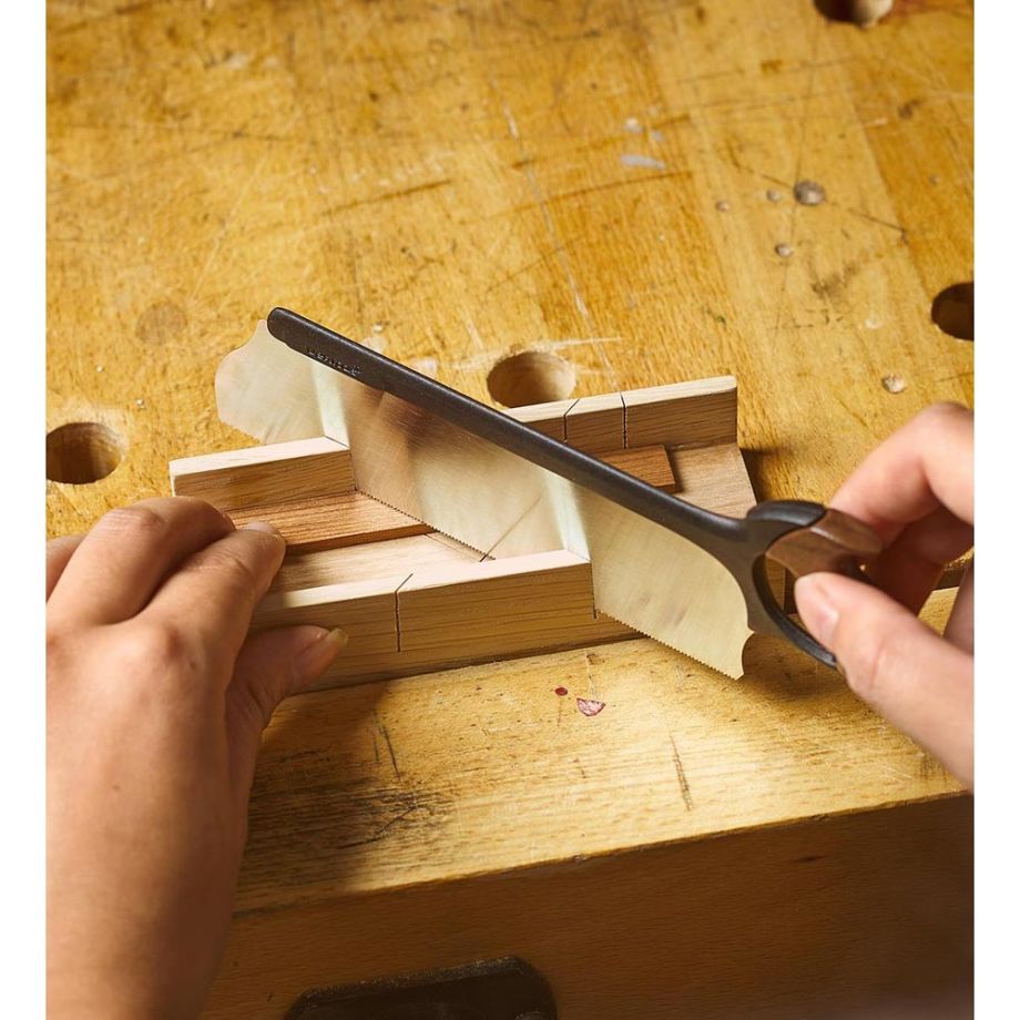 Veritas Miniature Tenon Saw being used to cut angle