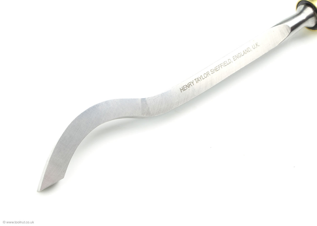 Henry Taylor Swan Neck Chisel - close up view of swan neck blade